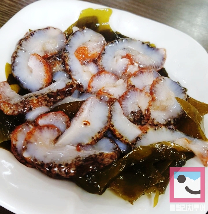 제주 해물라면 성산맛집 '청호식당' 섭지코지 문어라면